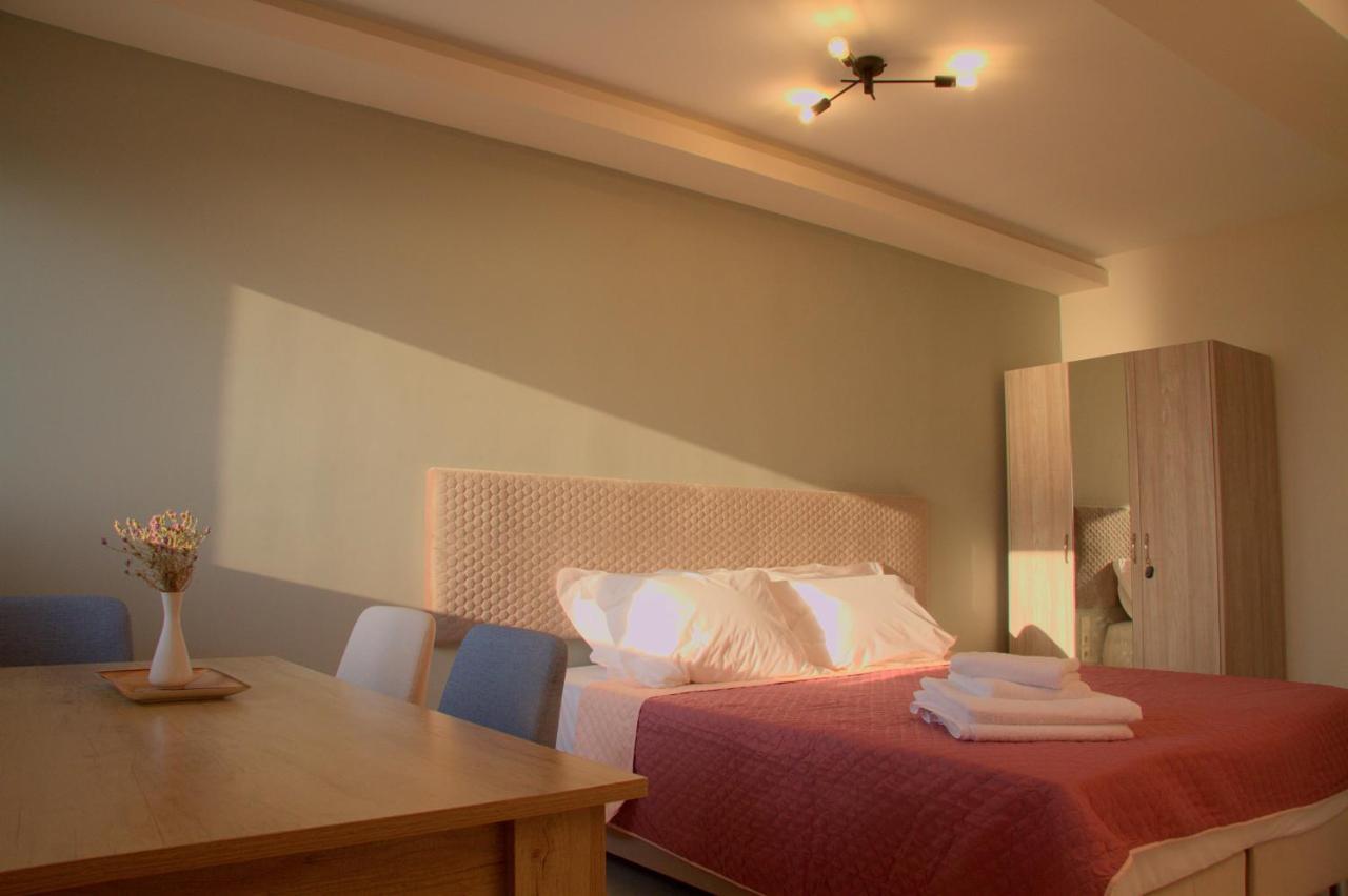 Melikiron Luxury Apartments Áyios Nikítas Екстериор снимка