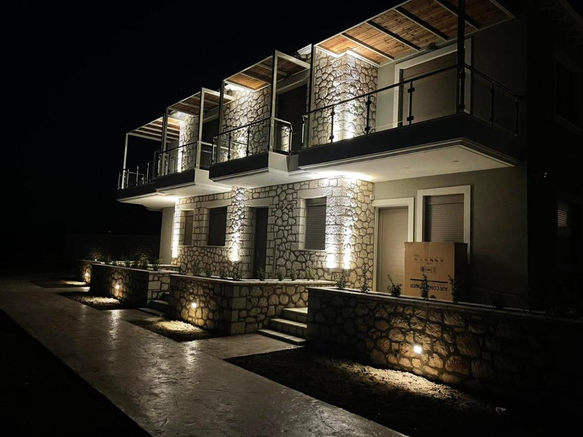Melikiron Luxury Apartments Áyios Nikítas Екстериор снимка