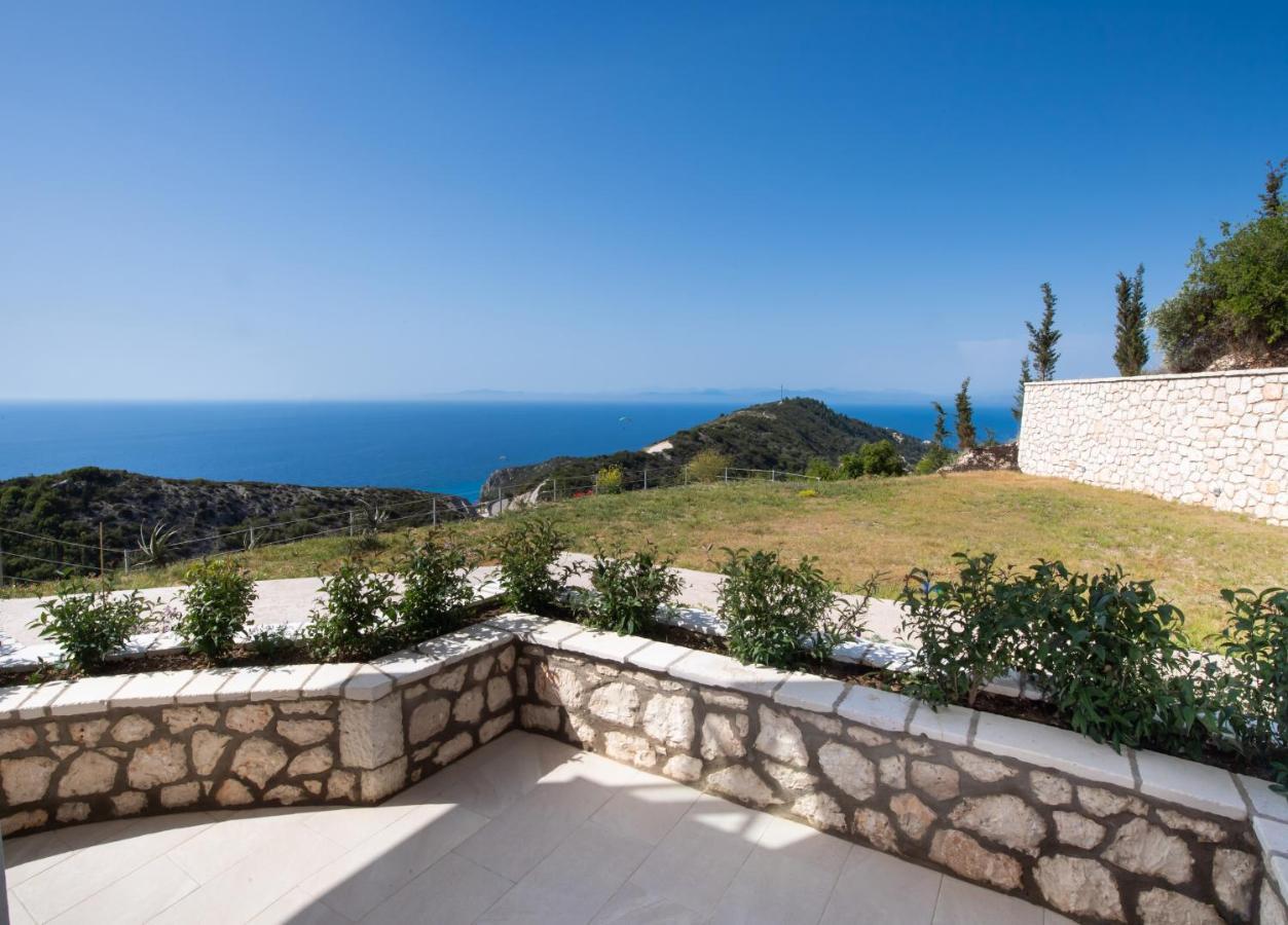 Melikiron Luxury Apartments Áyios Nikítas Екстериор снимка